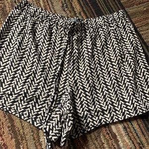 Bebop flowing shorts